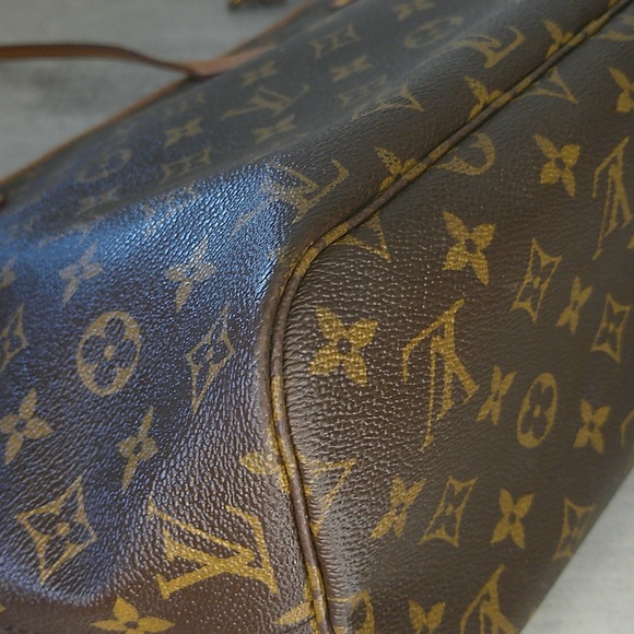 Authentic Louis Vuitton Neverfull MM Tote Monogram Canvas Red Interior w/ COA - Picture 8 of 16